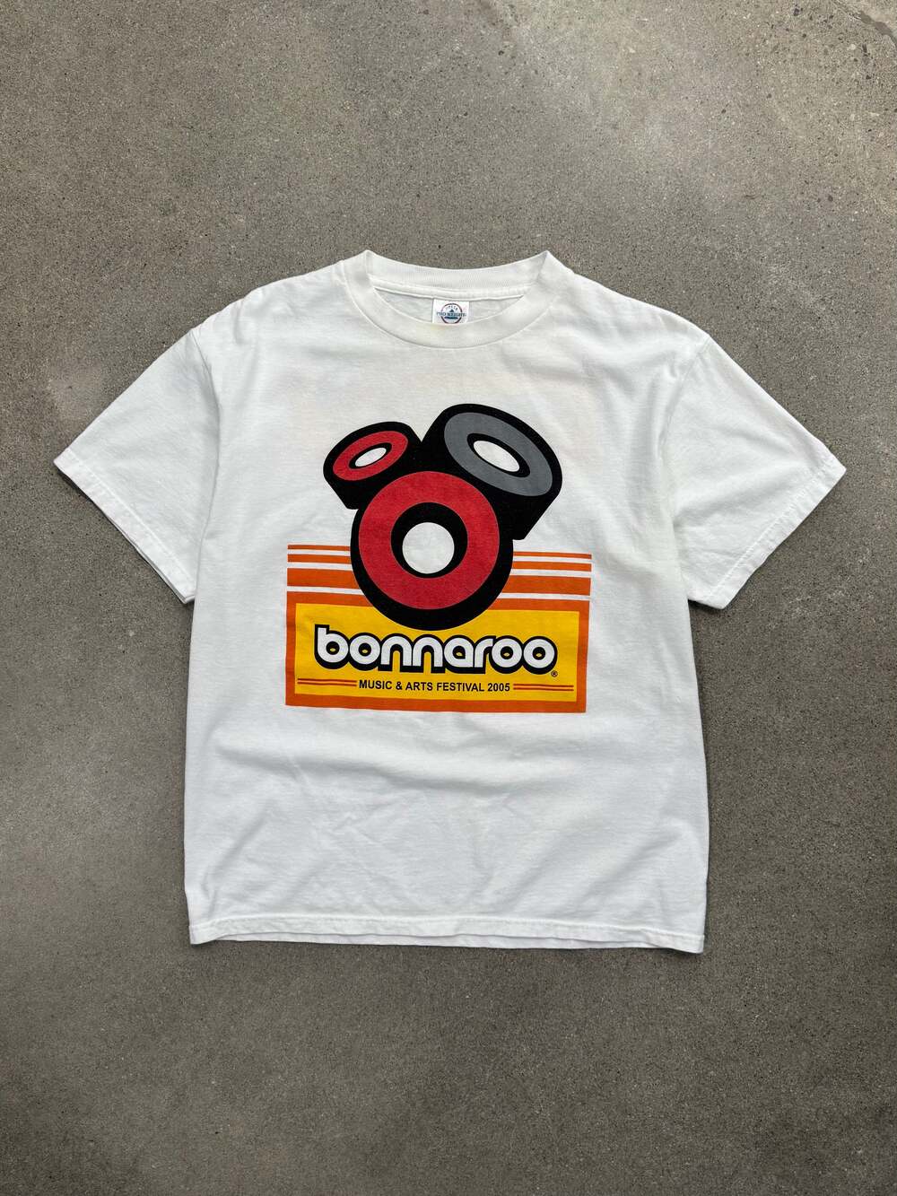 Vintage 2005 Bonnaroo Music & Arts Festival T-Shirt - M